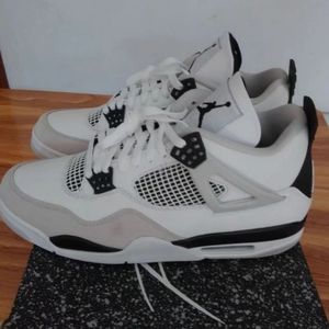 Meet your Posher, Albert